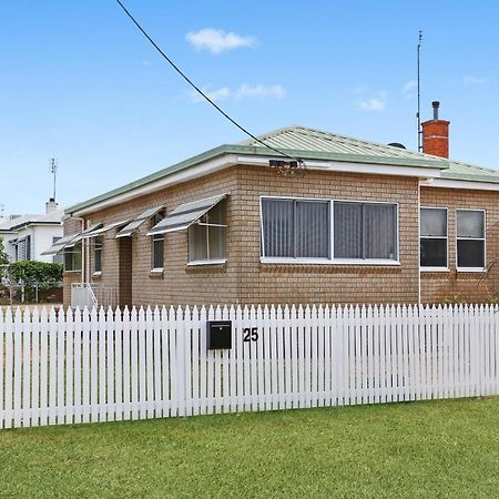 King'S Park Villa Tamworth Exterior foto