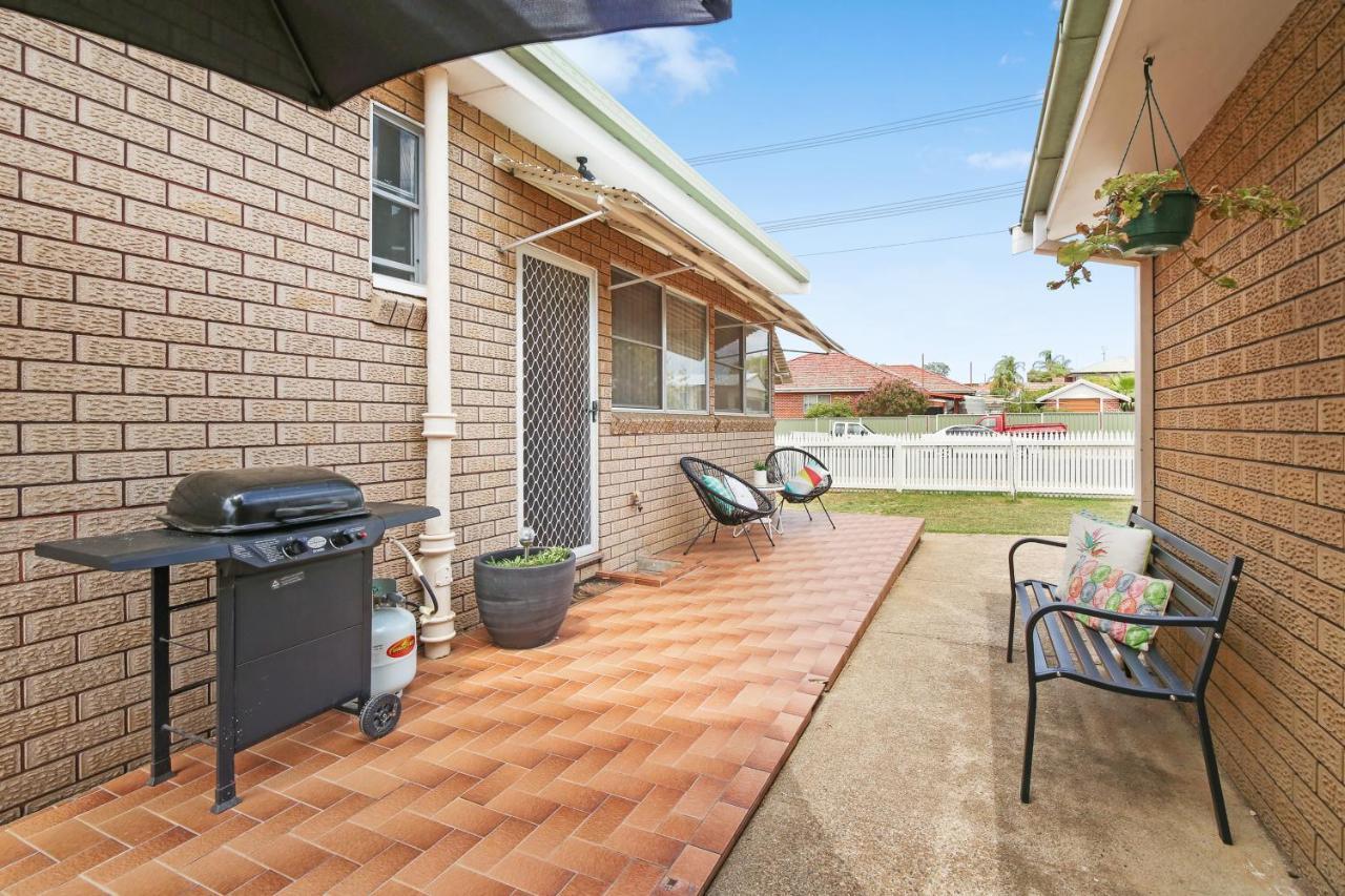 King'S Park Villa Tamworth Exterior foto